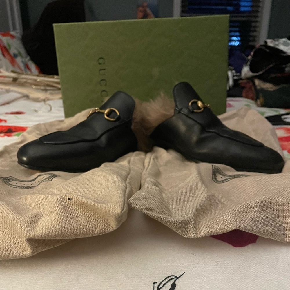 Gucci Princeton slide with fur/black